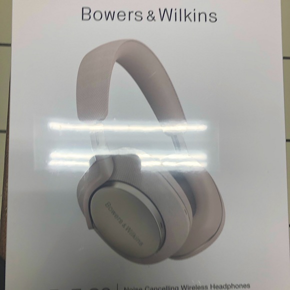 Bowers & Wilkins headphone (New in the box - Picture 4 of 4